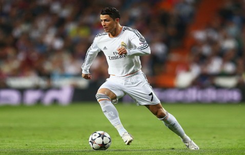 世界杯比分中心-多纳鲁马晋级前景进入关键期，瑞士队八强赛表现受期待
